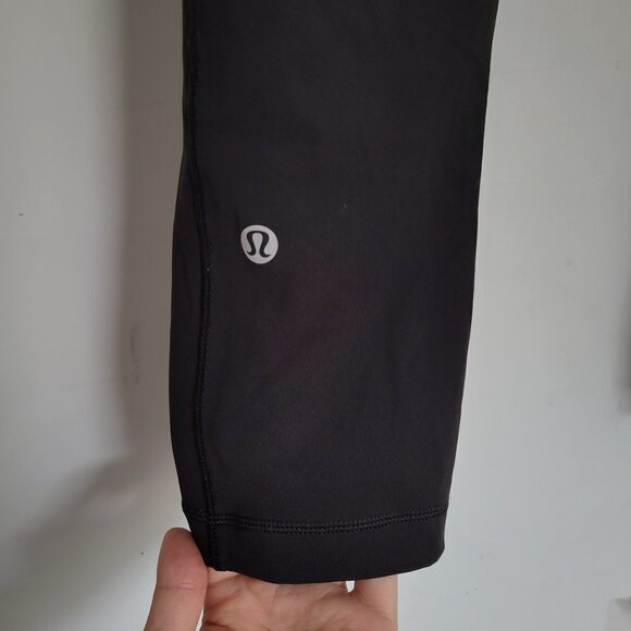Lululemon Drawstring Dropped Side Pockets Back Pocket Cropped Leggings Size 4 - Picture 8 of 15